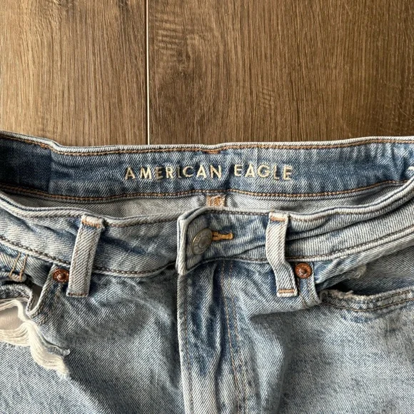 American Eagle Highest Rise mom Jean size 4R - Picture 3 of 5